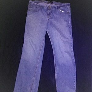 Blue jean pants